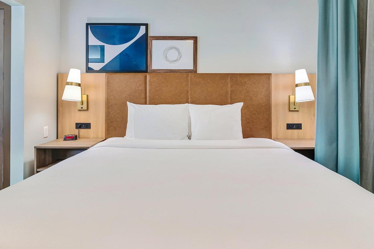 สเตย์บริดจ์ สวีท ไทเลอร์ยูนิเวอร์ซิตี้แอเรีย Hotel ภายนอก รูปภาพ