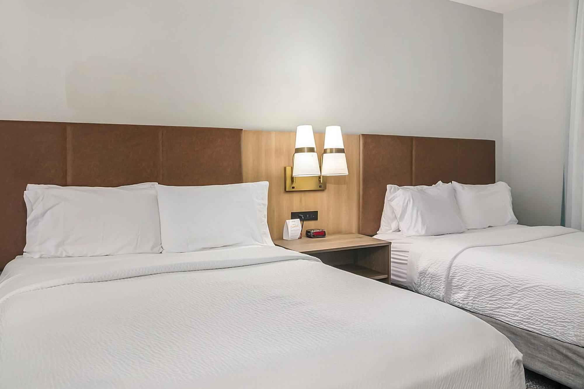 สเตย์บริดจ์ สวีท ไทเลอร์ยูนิเวอร์ซิตี้แอเรีย Hotel ภายนอก รูปภาพ